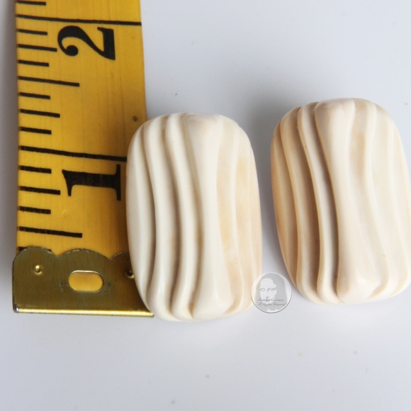 Vintage Givenchy Earrings Abstract Art Deco Style Resin Clip On 1960s Rare - Picture 3 of 11